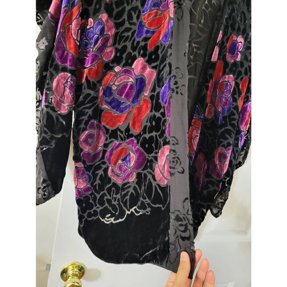Revolve, Anna Sui Rose Border Burnout Velvet Open Cardigan in Black Multi PS - Picture 7 of 10